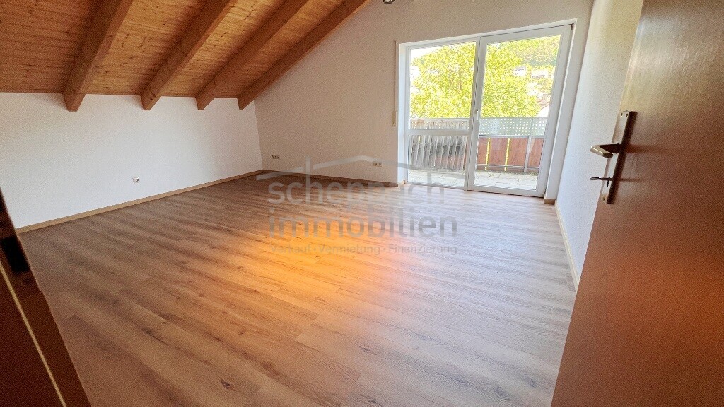 8 Zimmer 3