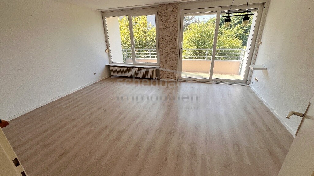 5 Wohnzimmer