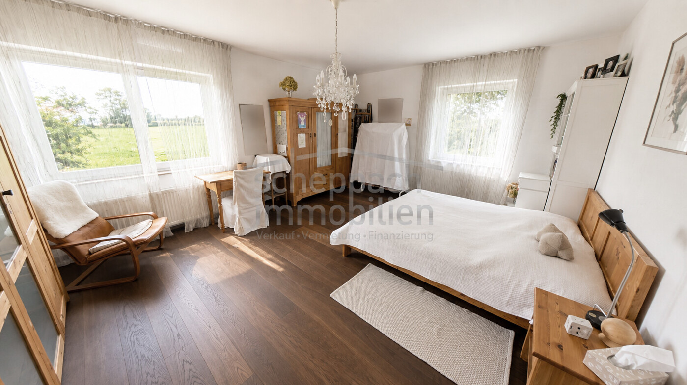 21 EG Schlafzimmer