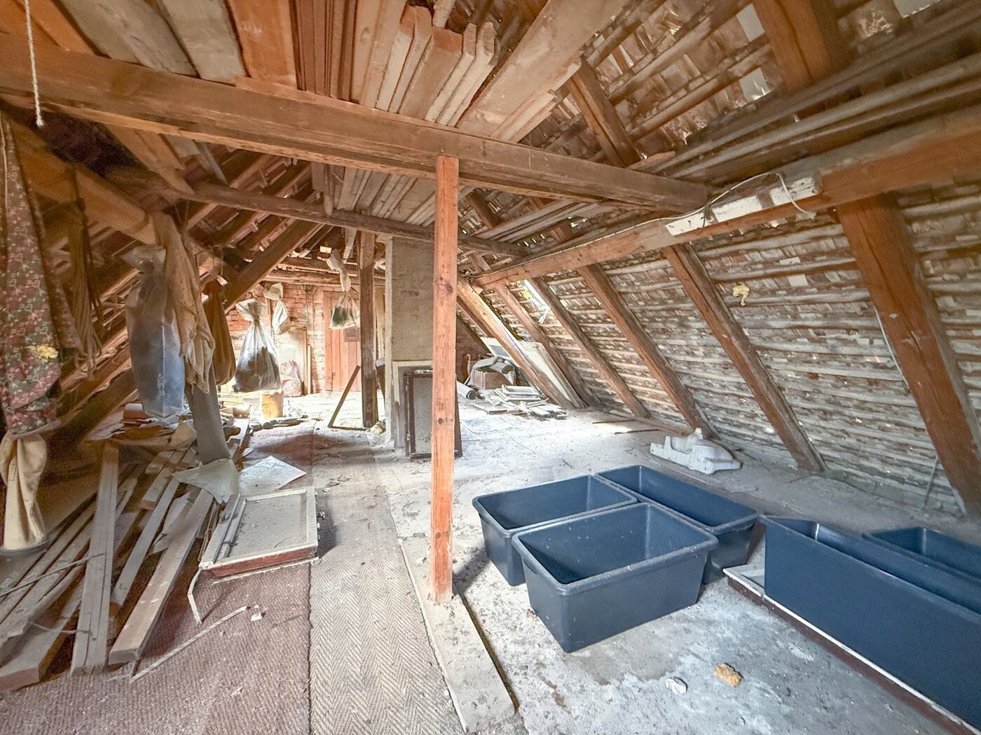 Ausbaureserve DG | rechtes Gebäude