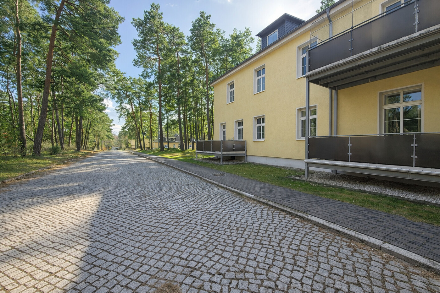 Straßenansicht