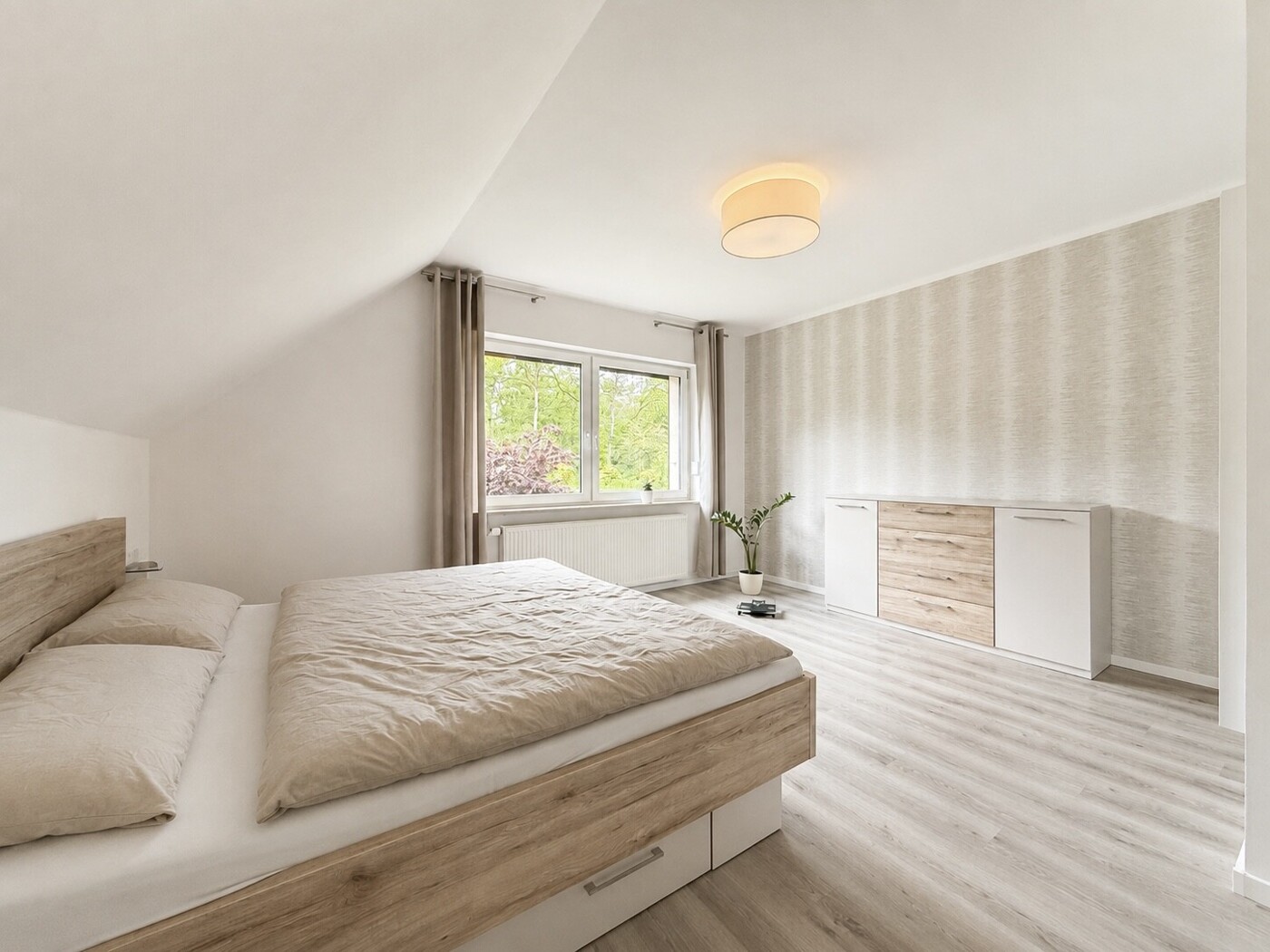 Schlafzimmer | OG