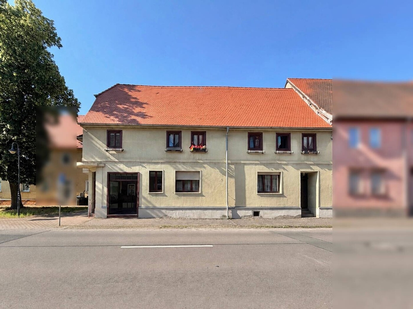 Straßenansicht