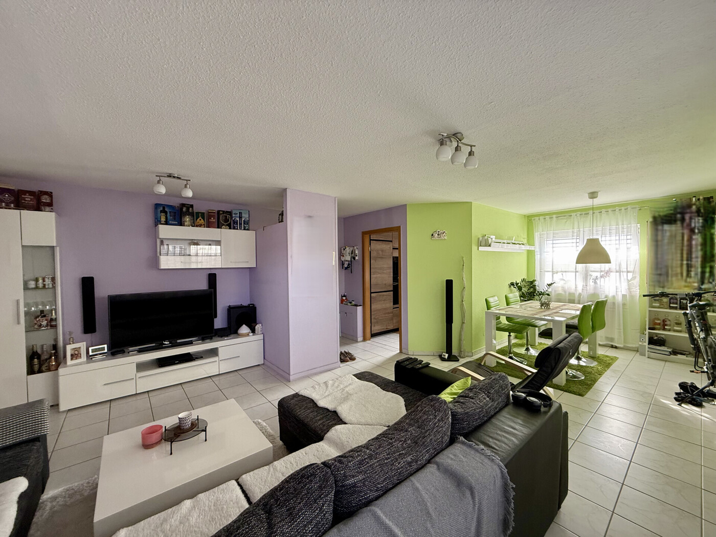 Wohnzimmer/Esszimmer