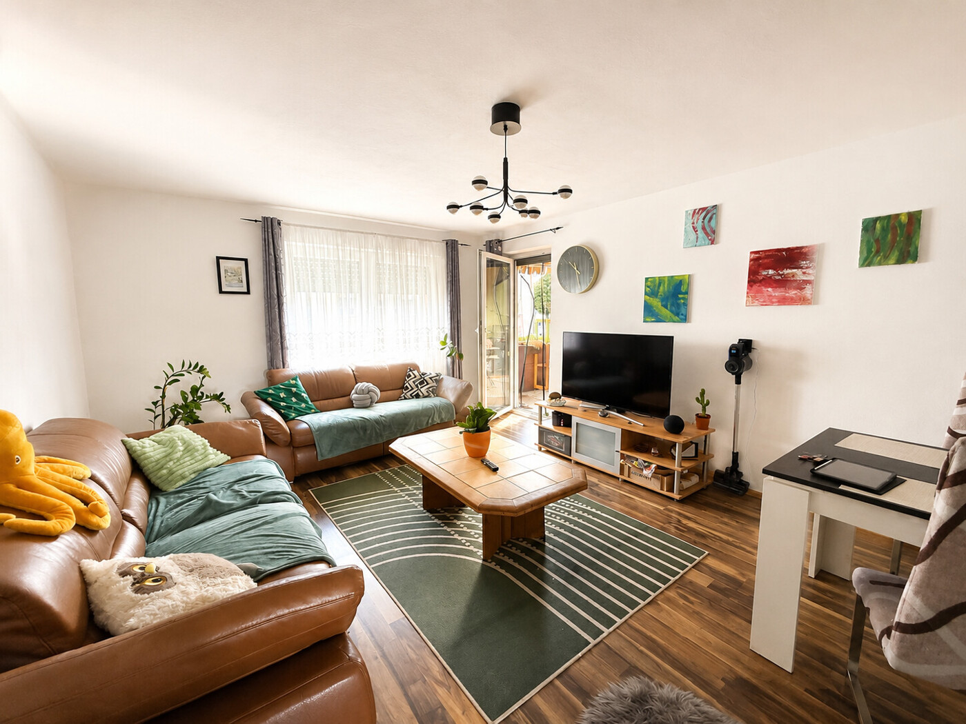 Wohn- und Esszimmer