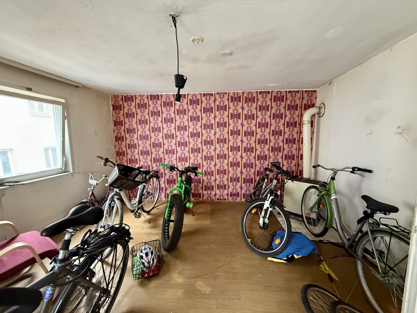 Wohnung über Friseur