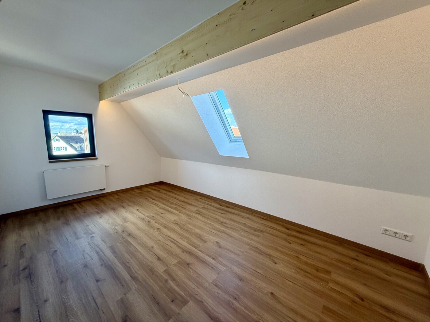 Zimmer 1 Dachgeschoss 