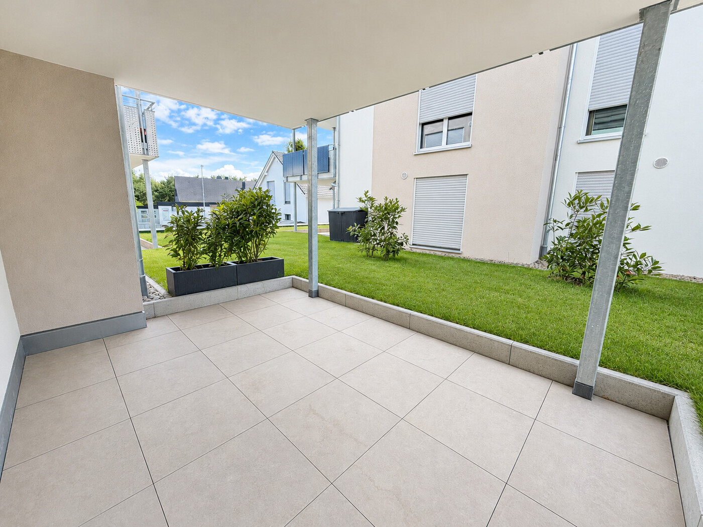 Terrasse mit Garten