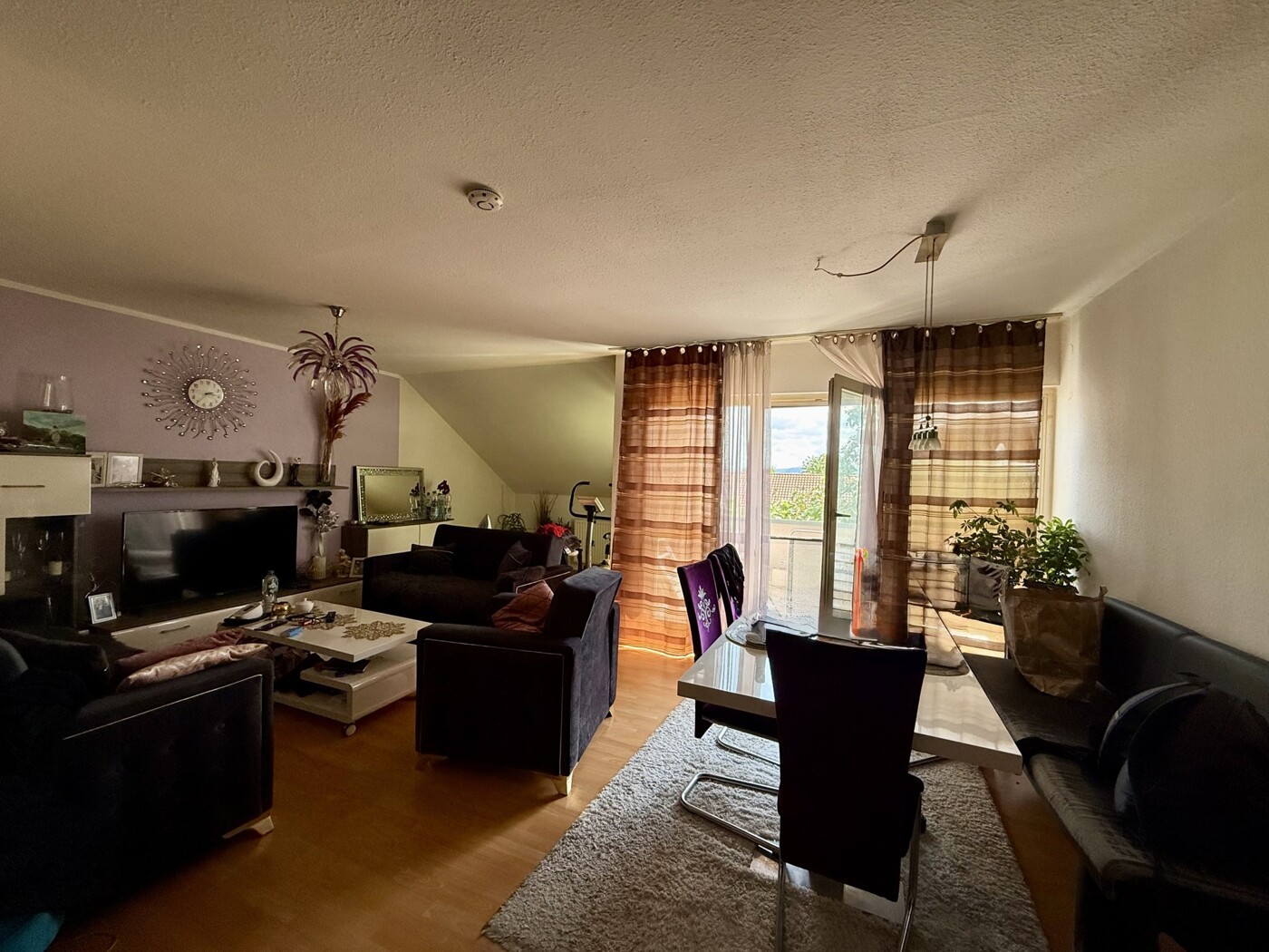 Wohn/Esszimmer