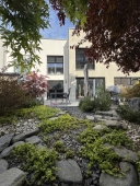 Hausrückseite mit Garten03