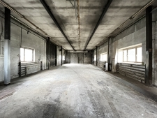 Schul15_Lagerhalle_innen02