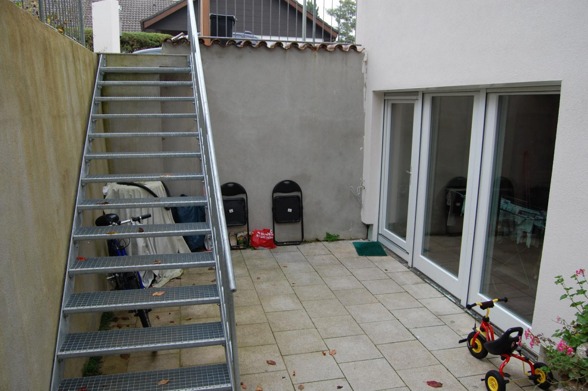 Terrasse mit Treppe