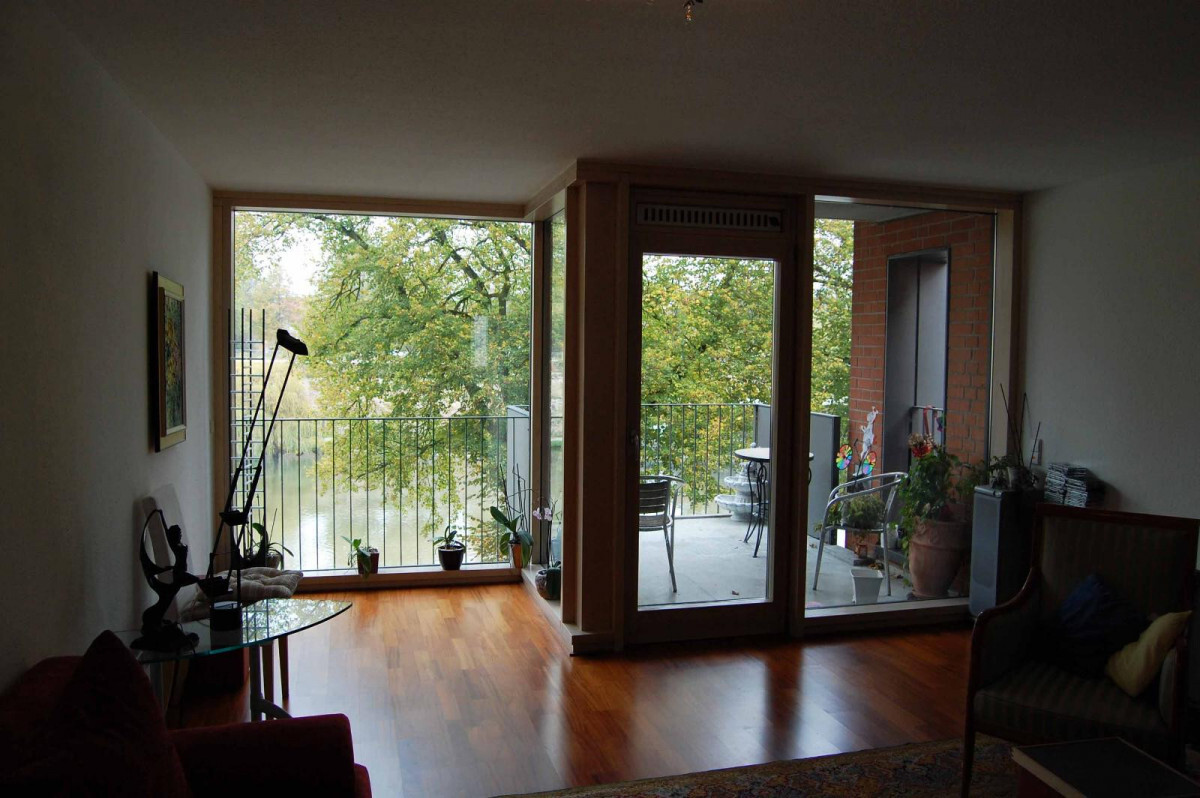 Wohnzimmer - Balkon mit Donaublick