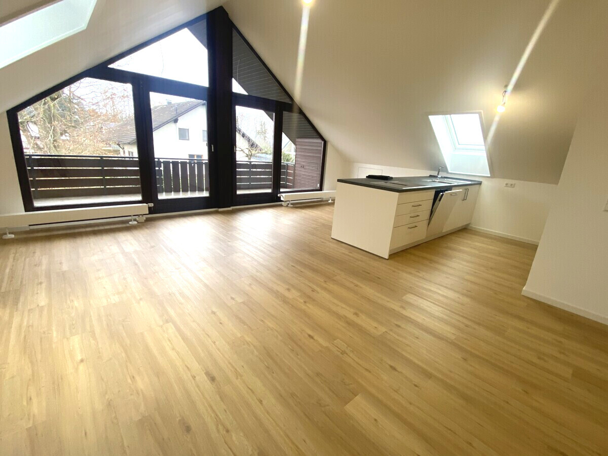 Wohn- Esszimmer + Wohnküche