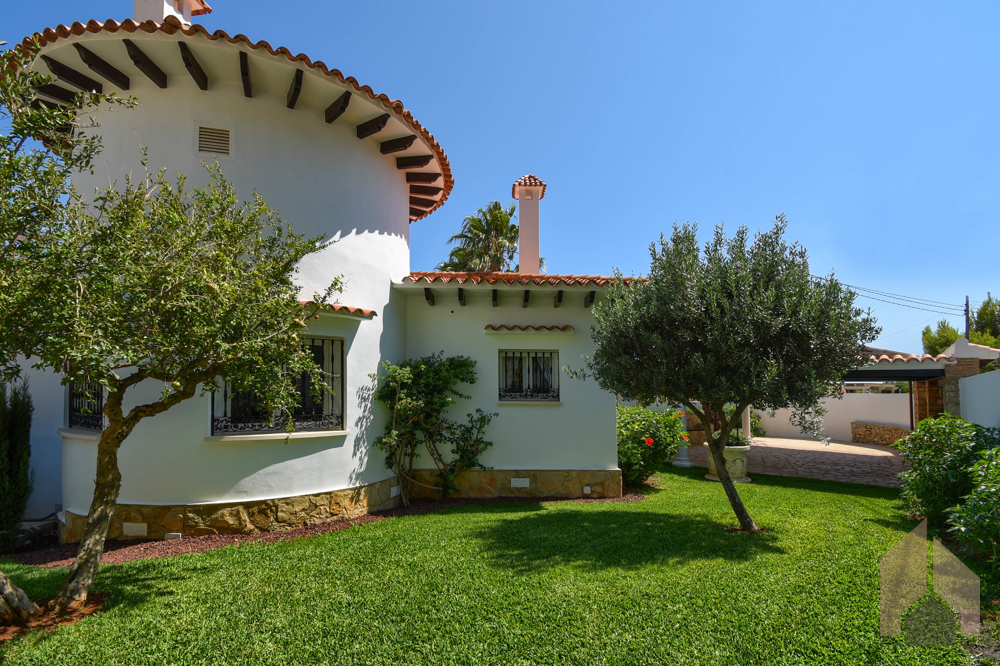 Villa in Denia