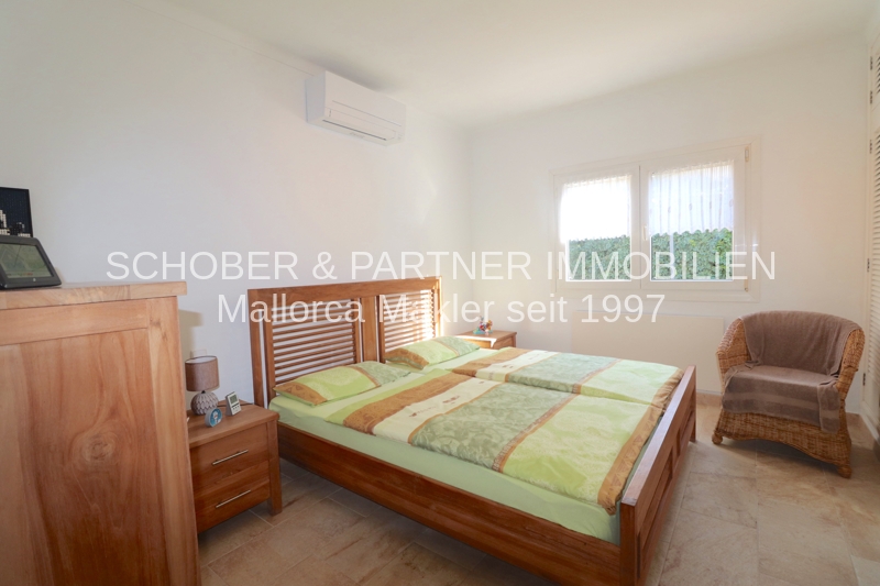 Gepflegtes freistehendes Haus in Sa Coma — Foto 23
