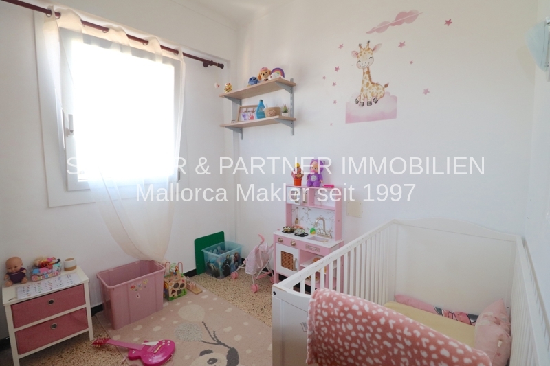 Gepflegte 4-Zi-Wohnung - wenige Gehminuten zum Meer - zentrale / ruhige Lage in Porto Cristo — Foto 11