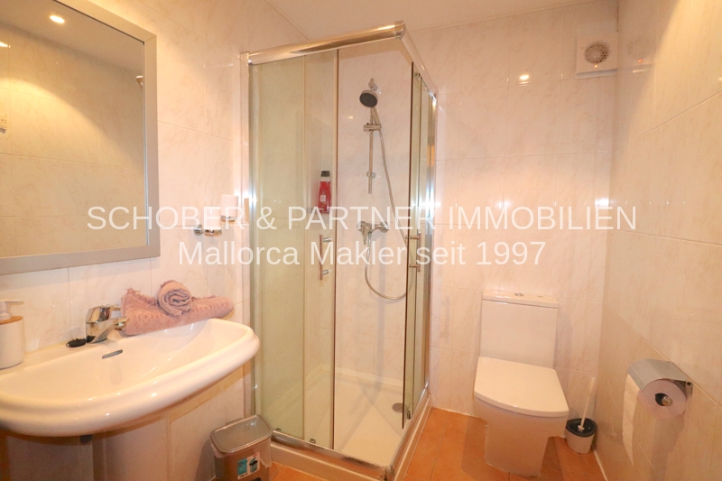Lebensfreude trifft Qualität - Wohnung mit direktem Zugang zum Pool von der Privat-Terrasse — Foto 15