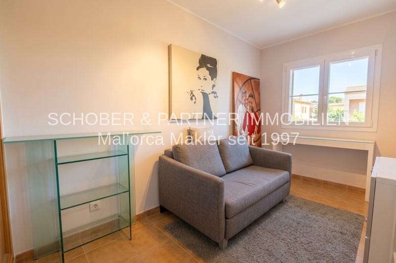 Großzügige 4-Zimmer-Wohnung mit privatem Gartenanteil und Privatsphäre — Foto 17