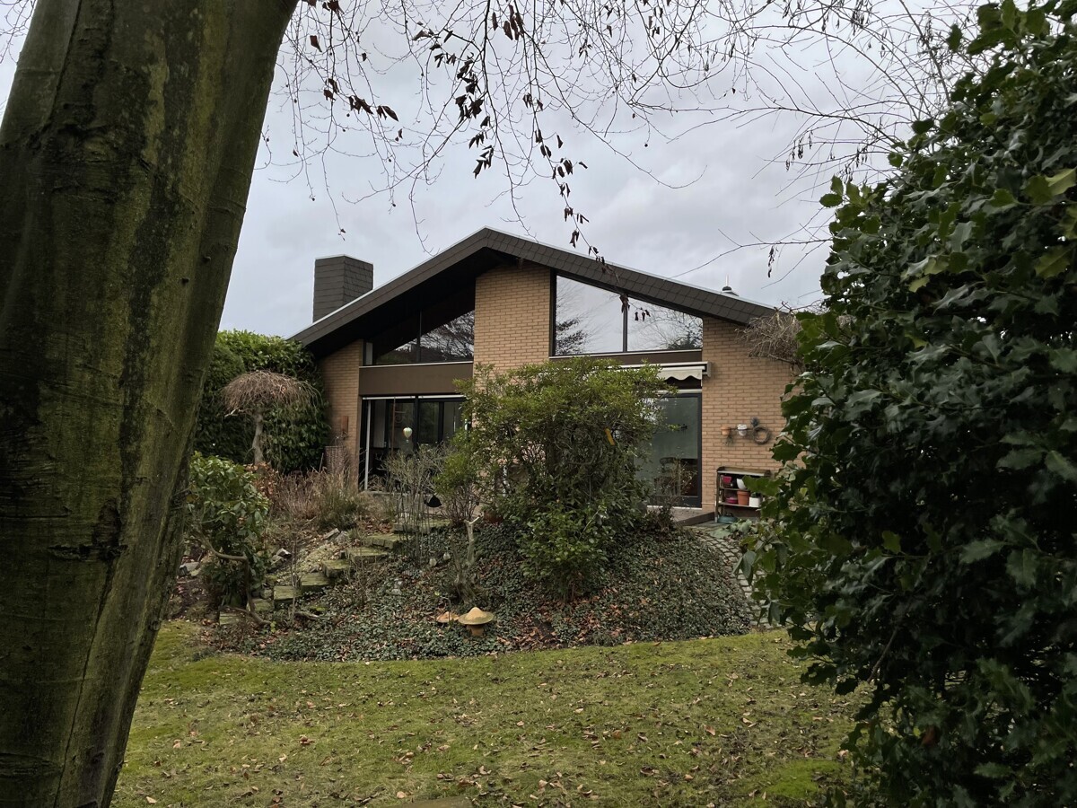 Rückwärtige Ansicht