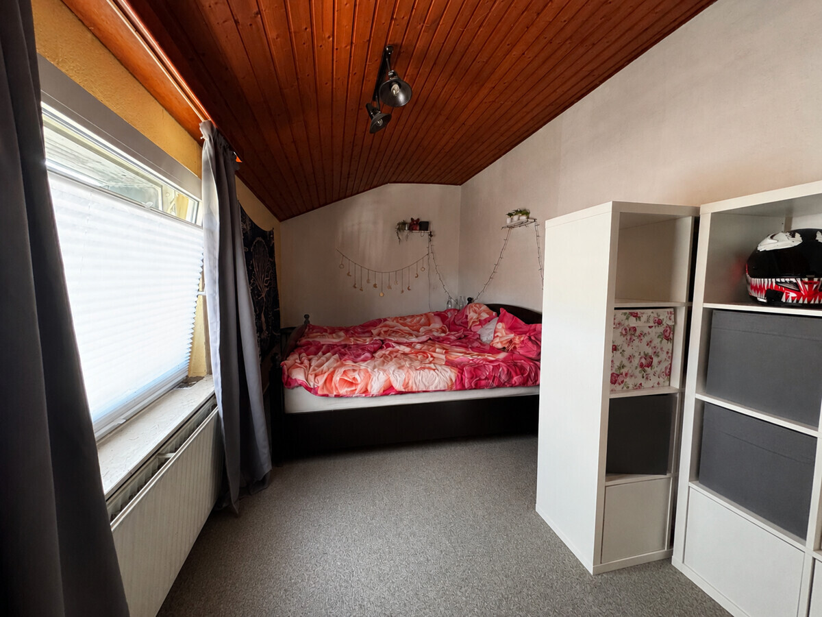 Schlafzimmer 2