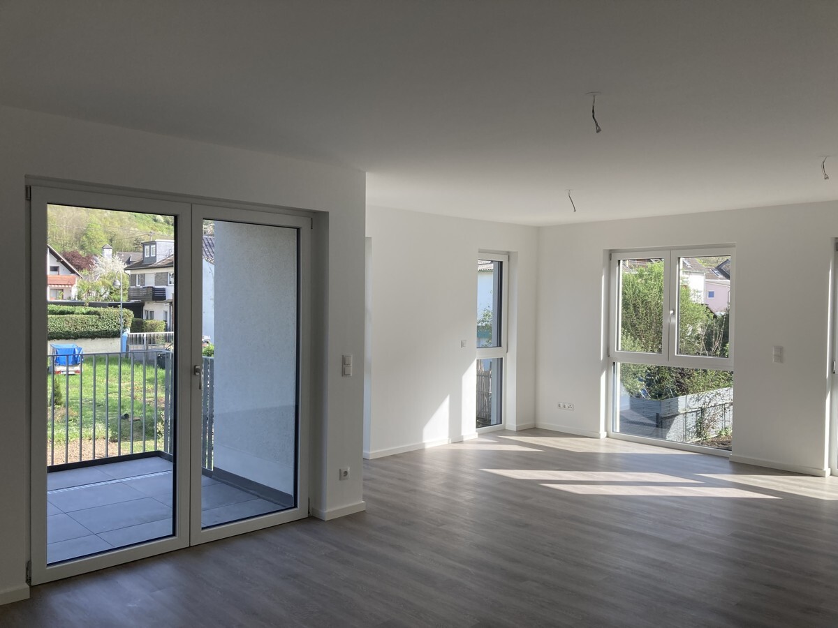 Wohnzimmer (leer)