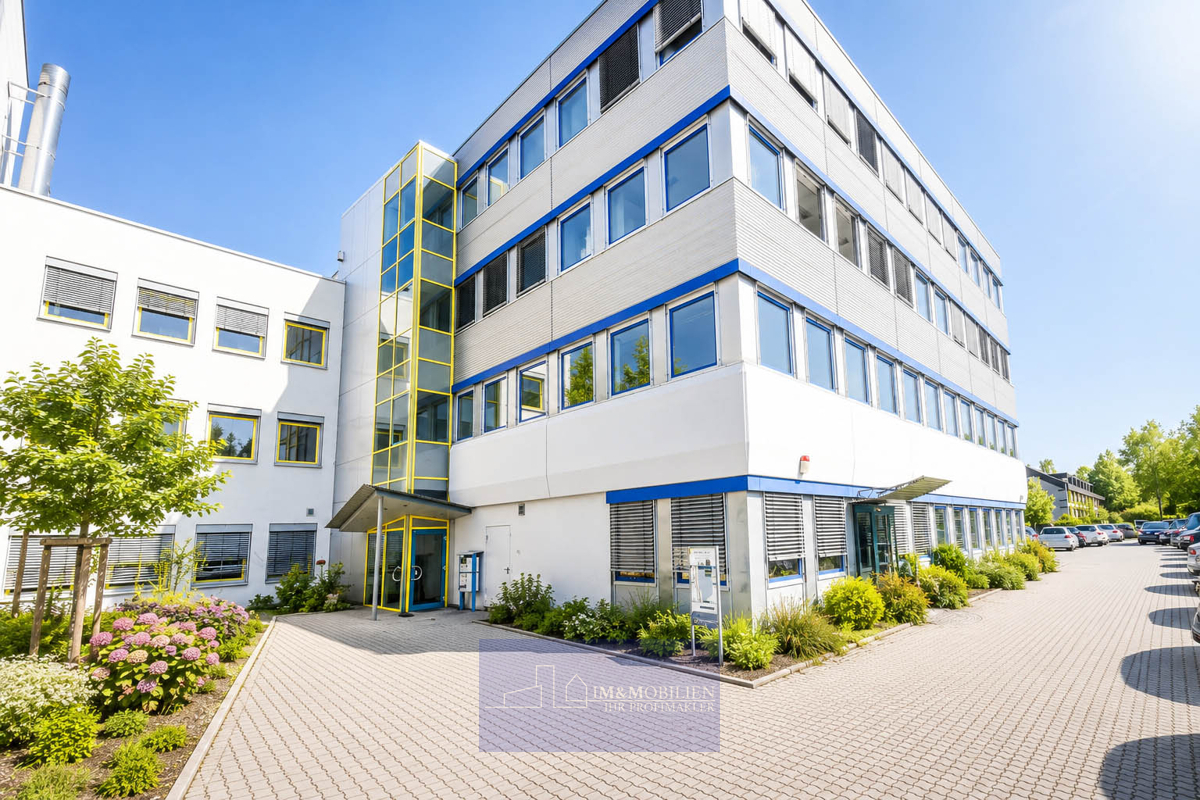 Gebäudeansicht Eingang