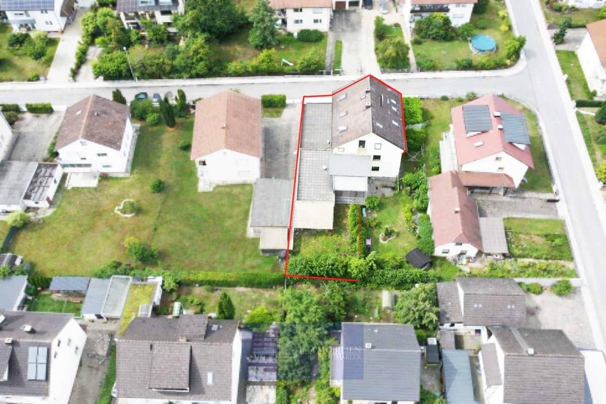 Luftaufnahme eines ruhigen Wohnviertels