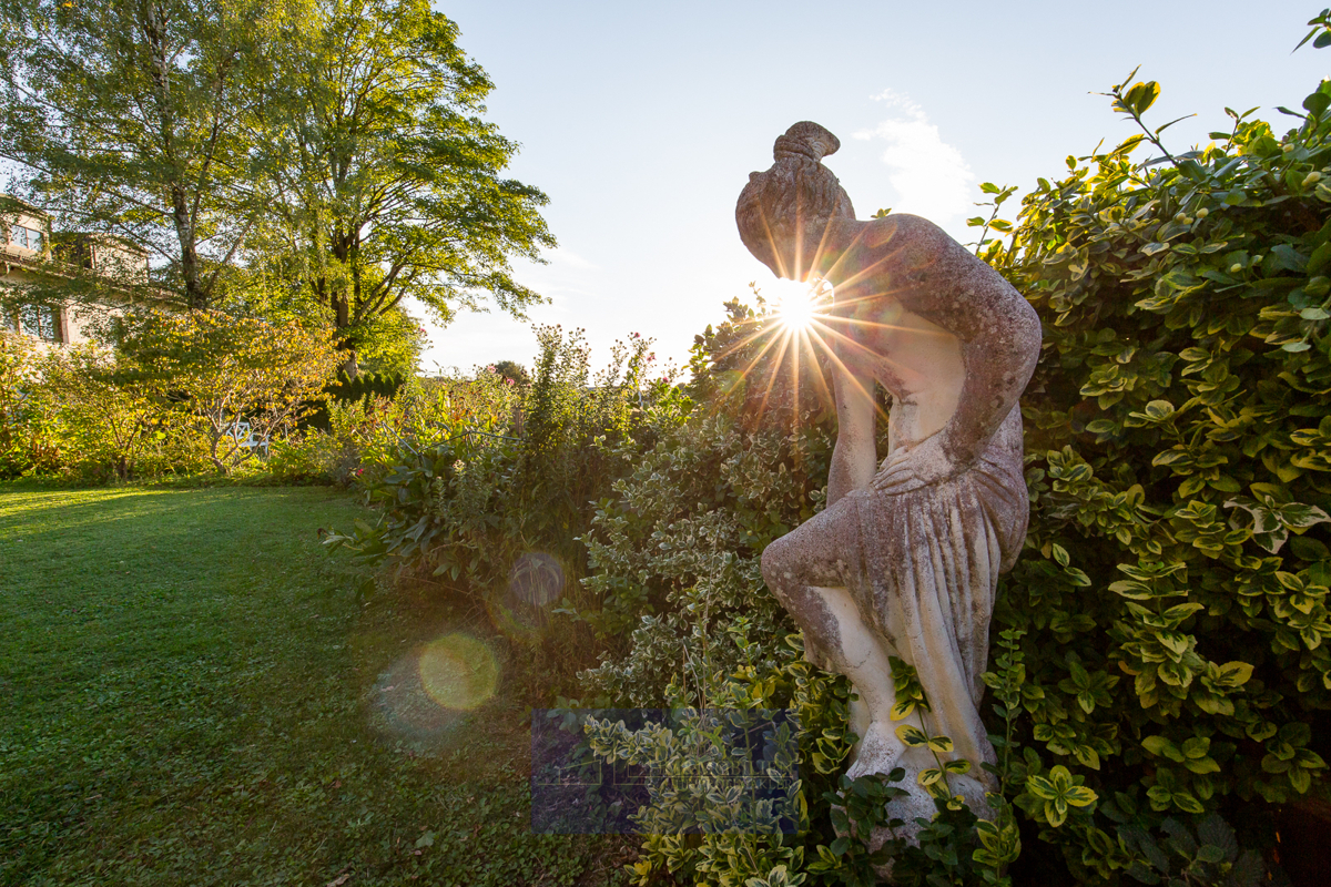 Statue