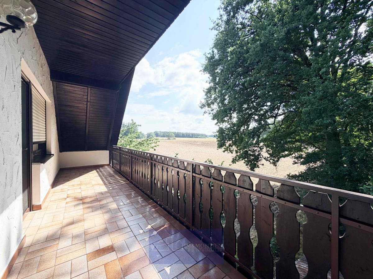 Balkon OG
