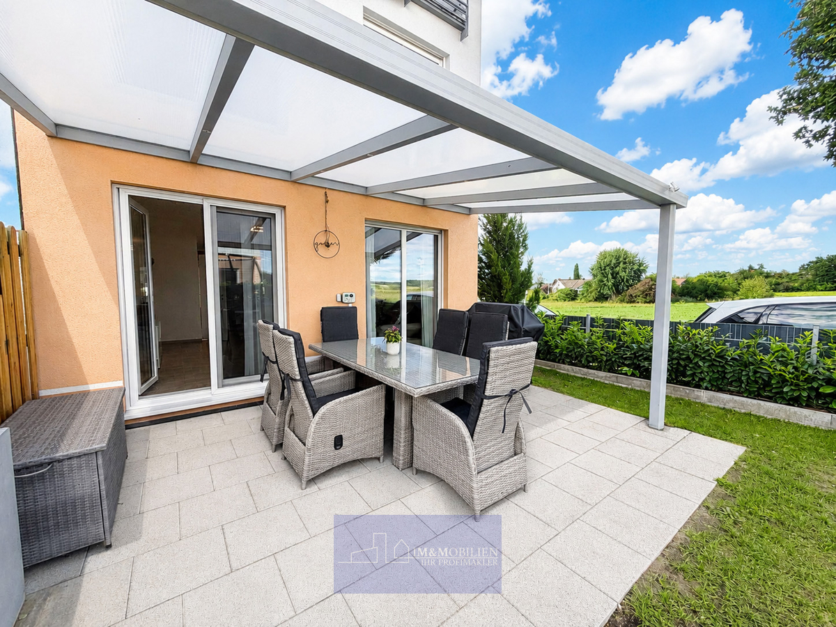 Terrasse möbliert