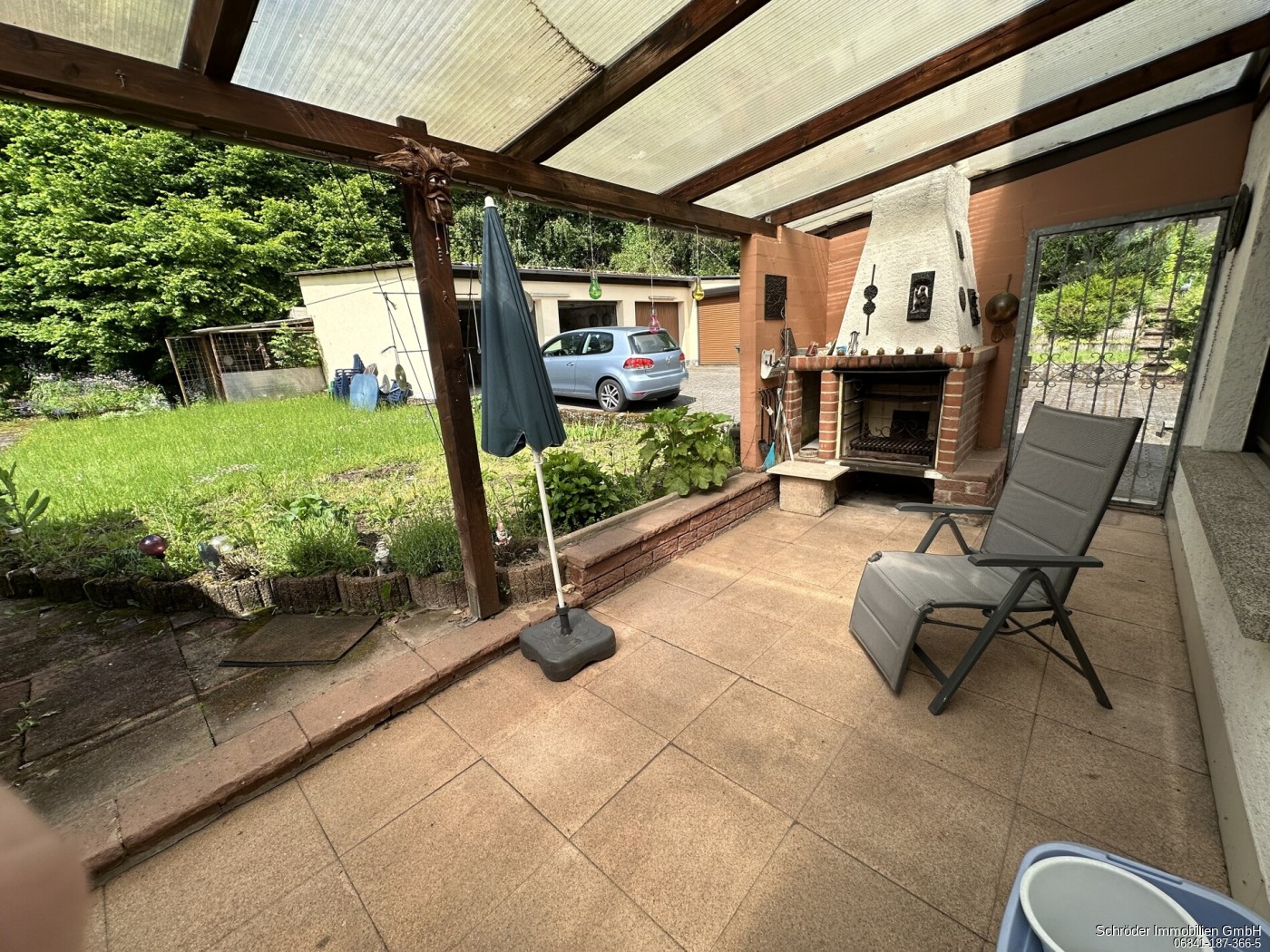 Terrasse mit Grillecke