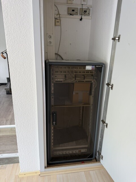 Serverschrank verbleibt
