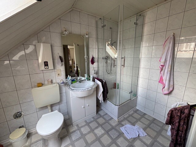 Bad mit Dusche