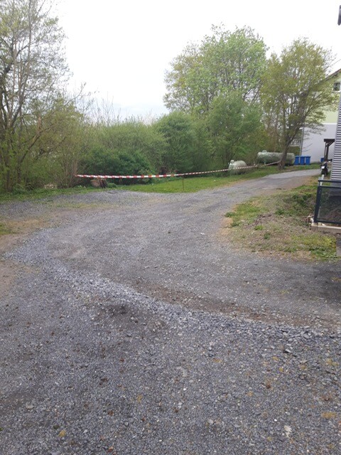 Privatweg_Stellplätze