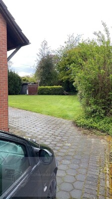 Großes Grundstück mit Bauland