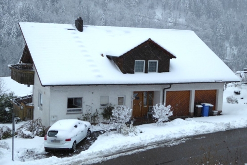 Ansicht Strassenseite.png