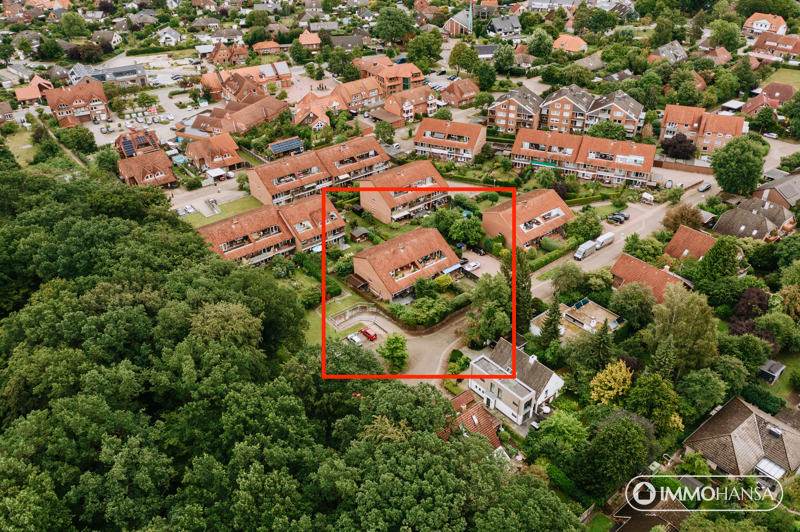 Drohnenaufnahme (Objekt rot markiert)