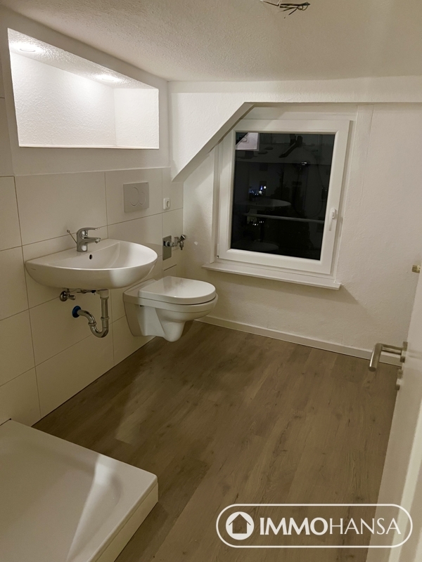 Dachgeschoss rechts Bad