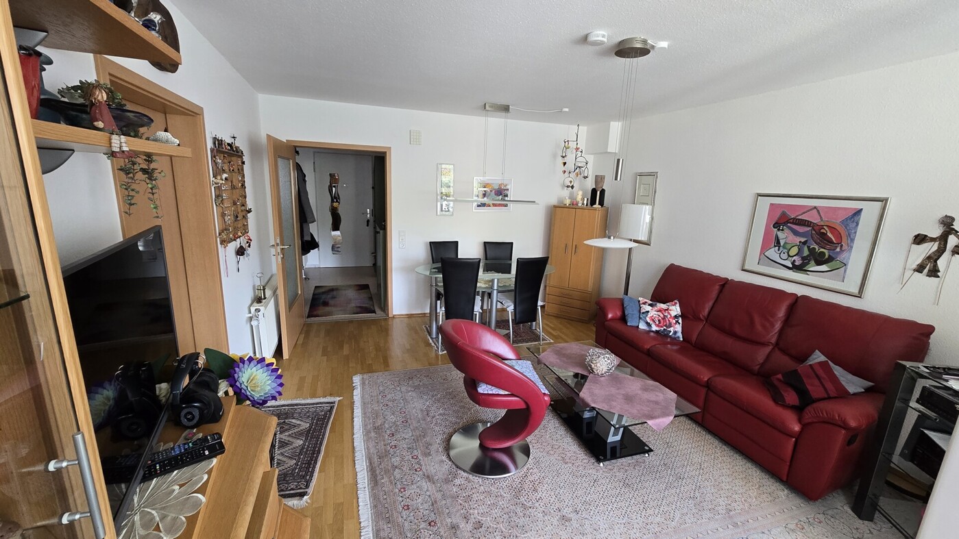 Wohnzimmer mit Essplatz