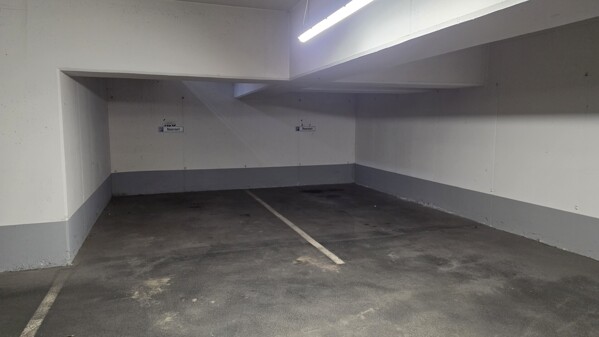 Tiefgaragenstellplatz