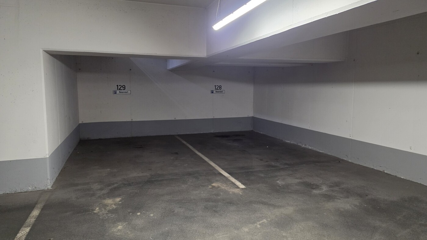 Tiefgaragenstellplatz