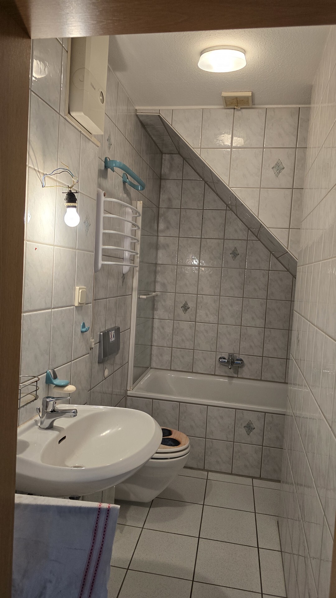 Bad mit Wanne