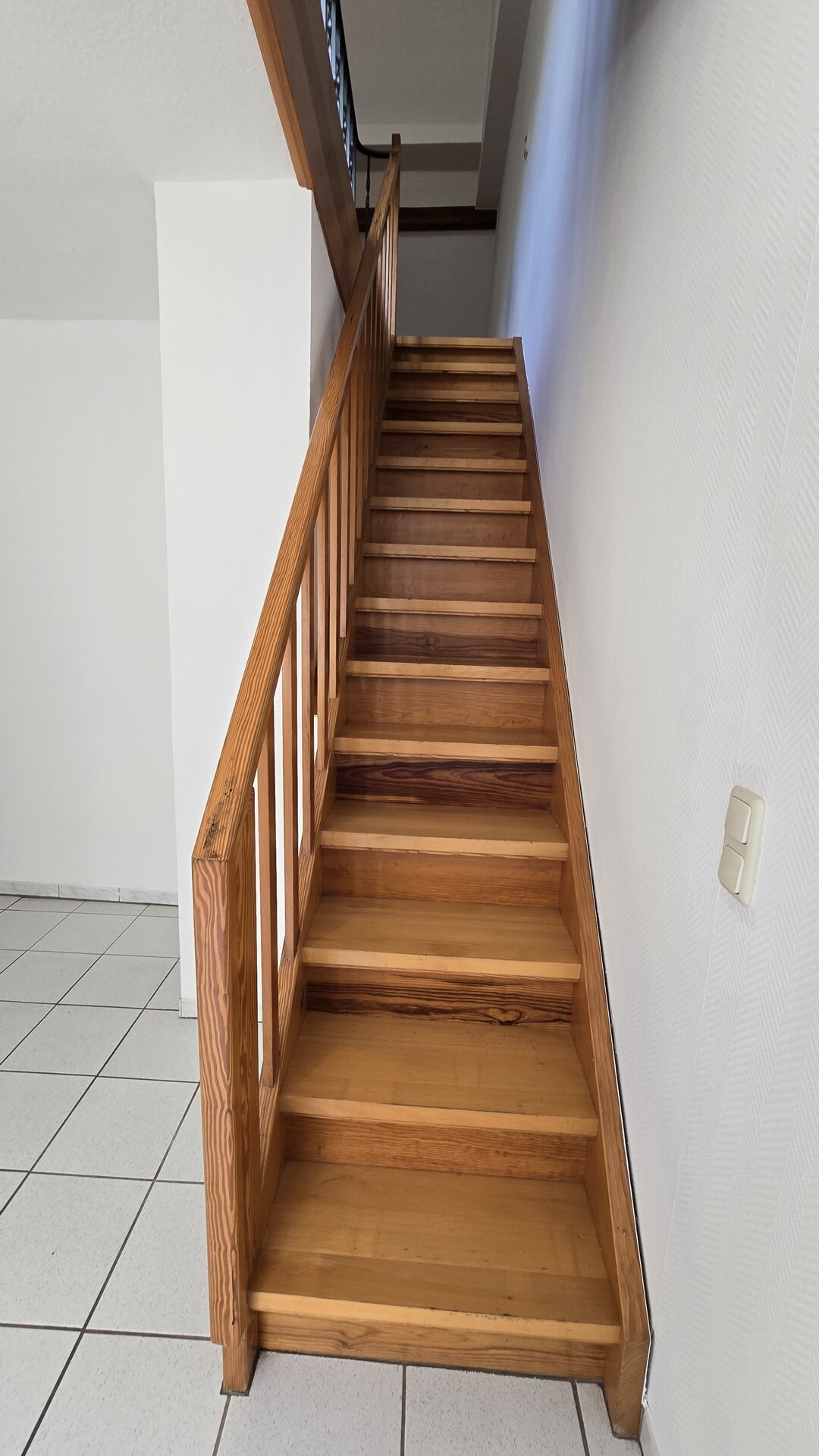 Treppe zum Dachgeschoß