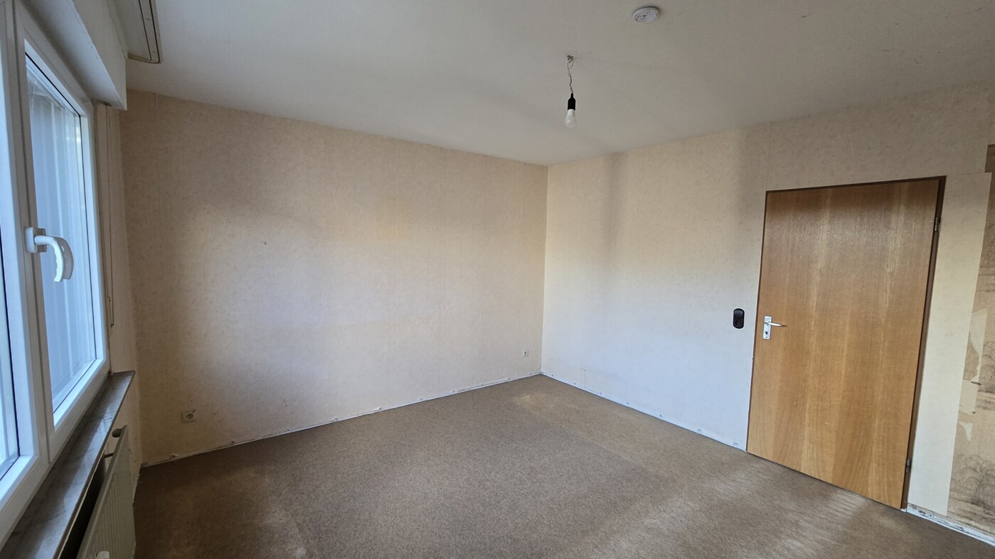 Schlafzimmer b
