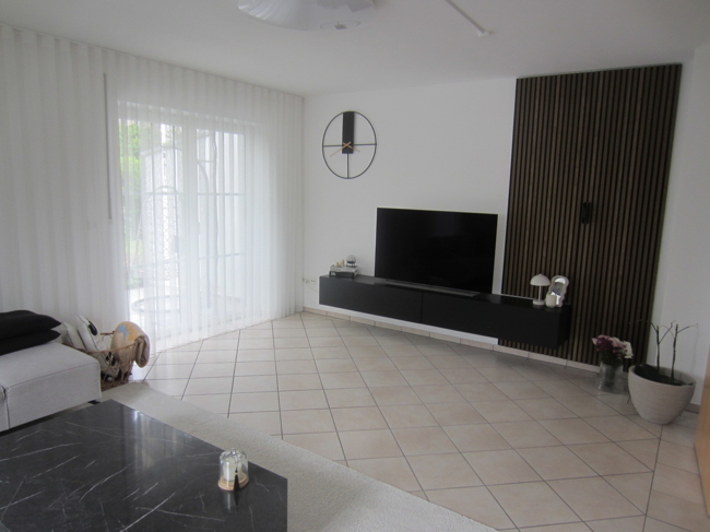 Schönes Reiheneckhaus mit schönen Garten und 3 Stellplätzen - Foto 2