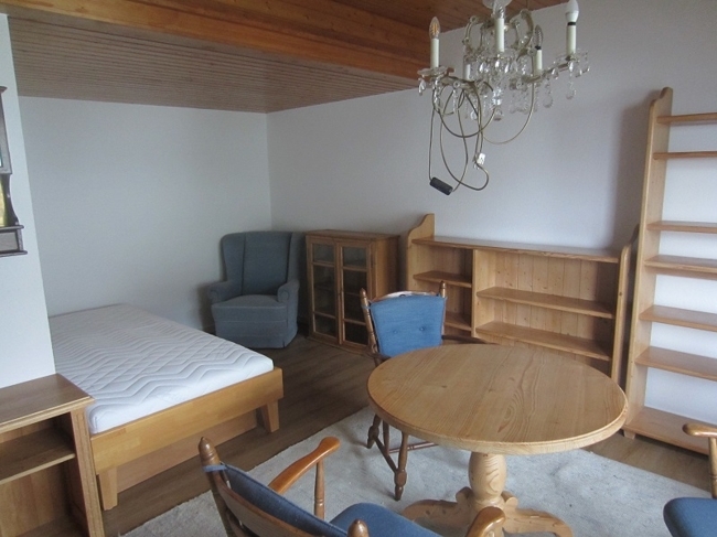 Möbliertes Appartement mit Balkon und Einbauküche sehr ruhig gelegen in Gröbenzell - Foto 1