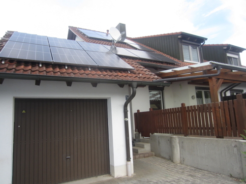 Fassade mit Garage