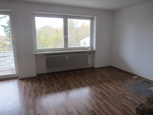 Große 4-Zimmerwohnung mit Balkon - Photo 2