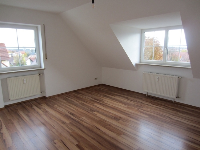 Tolle Maisonettewohnung mit Süd- und Ostbalkon in Höhenlage Thalmassing - Photo 4